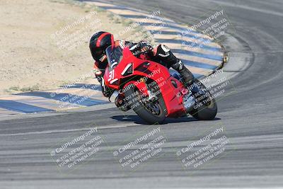 media/Nov-16-2025-Race Pace (Sun) [[8c5fa54630]]/Verified Riders/1-Turns 9 and 10 (925am)/